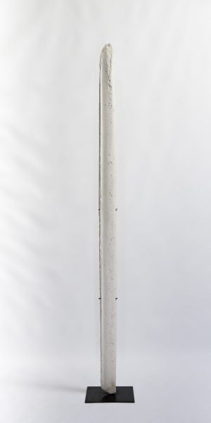 CLAUDE DE SORIA, CONTRE-LAME, 1994, CIMENT, 223 X 11 CM