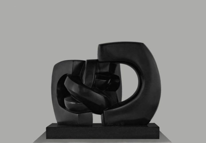 SOPHIA VARI, ENTRE OMBRE ET ESPACE, 2013, BRONZE, 31 l x 17 p x 21.5 h cm