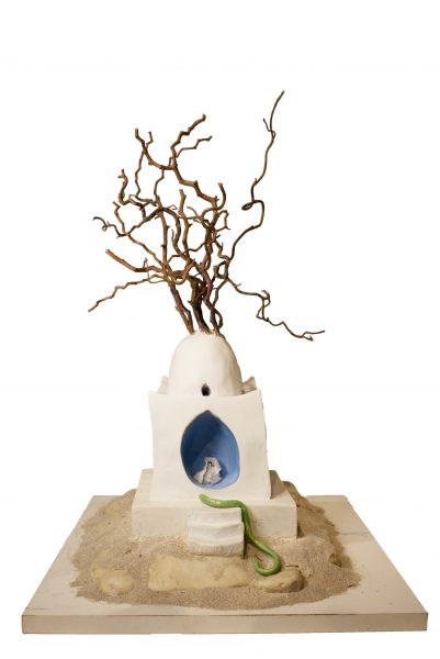 ROSINE BALDACCINI, LE PETIT TEMPLE, 2021, TERRE CRUE ET SABLE, 65 × 42 × 42 CM