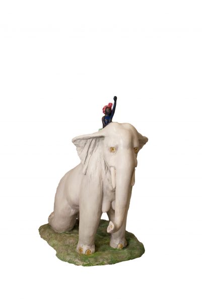 ROSINE BALDACCINI, J'ARRIVE, PLATRE PEINT, 52 × 17 × 56 CM