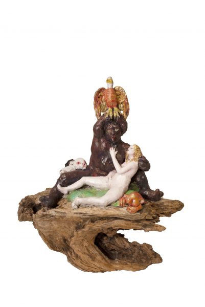 ROSINE BALDACCINI, LE FAUCON, 2020, PLATRE PEINT ET BOIS, 45 × 42 × 20 CM